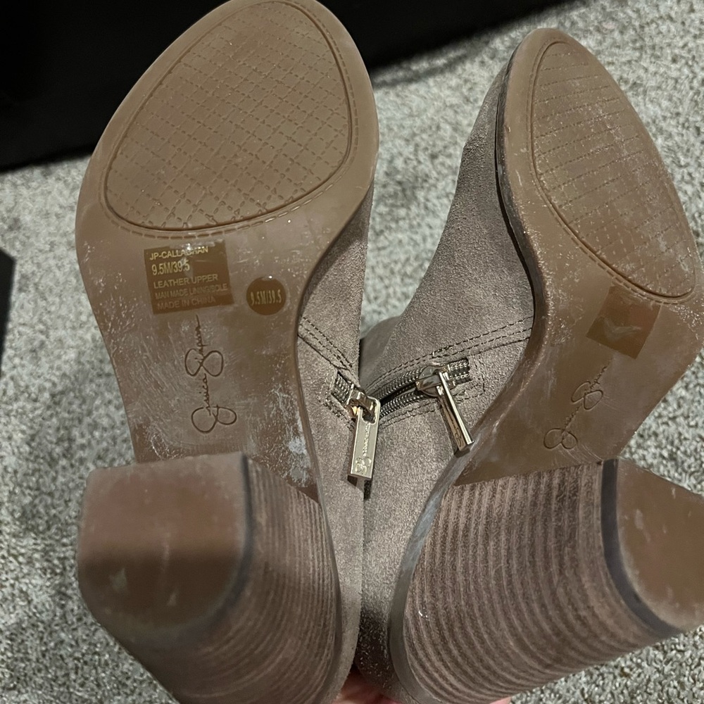 Suede booties - Picture 2 of 2